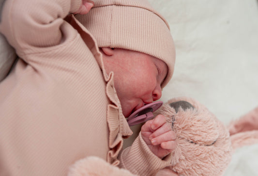 Babymütze Rippe nude rosa