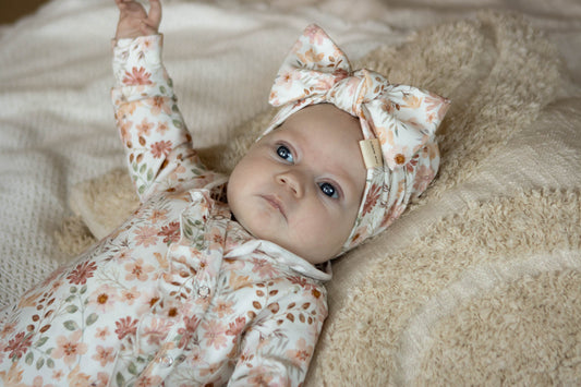 Tulband mutsje peach flowers