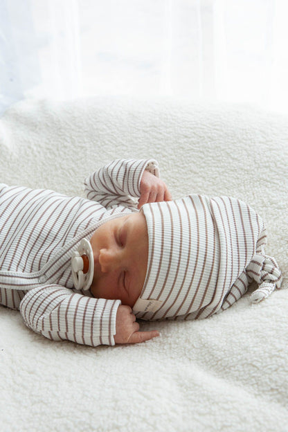 Babystrampler Rippstrick beige gestreift