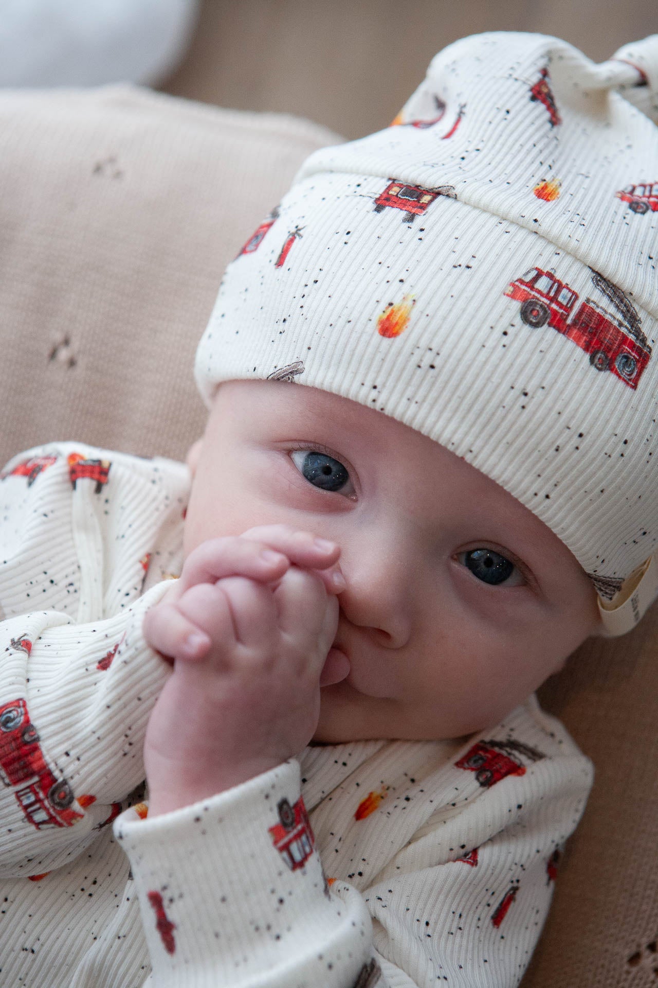 Mutsje baby rib brandweer auto's