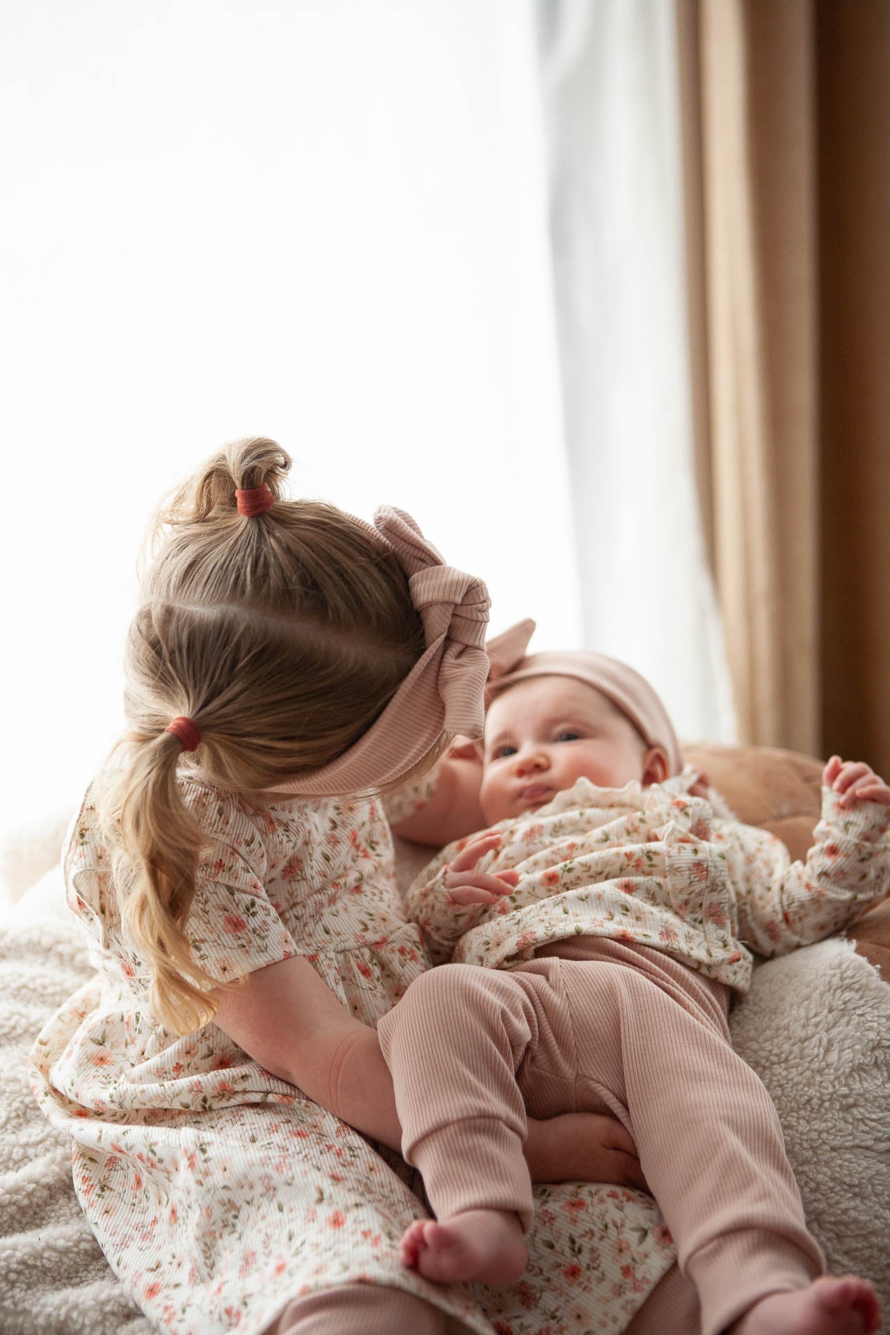 Overslag shirtje ruffel baby rib little one beautiful flowers