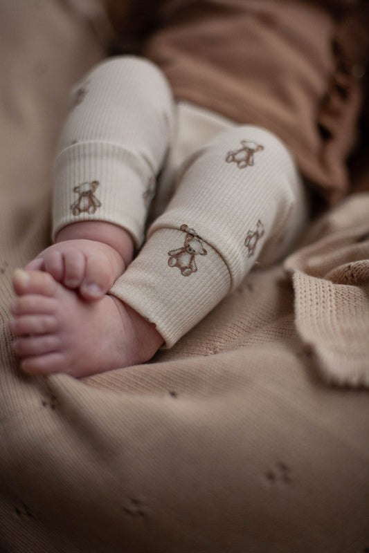 Hose aus Babyripp mit Schleifen