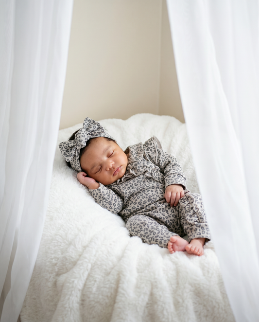 Boxpakje ruffel met ruffel mouw baby rib leopard